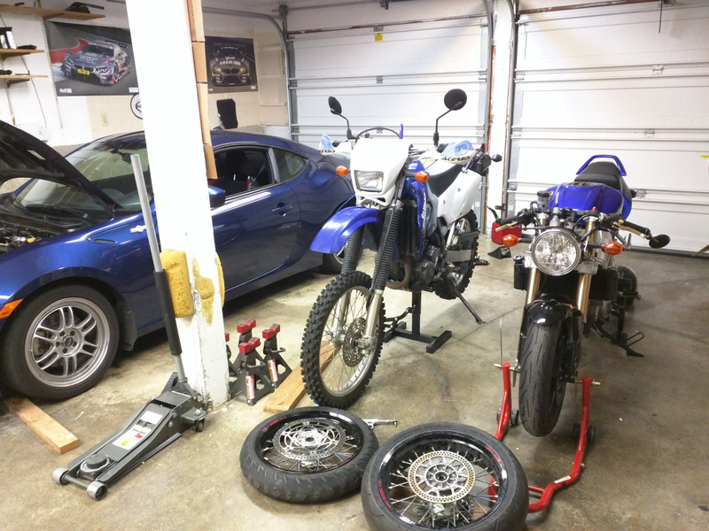 Illustration for article titled Supermoto wheels arrived!